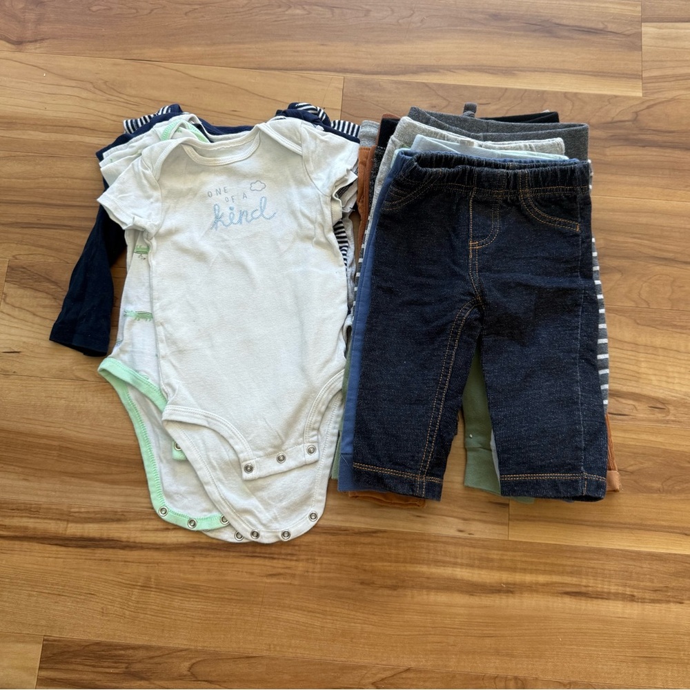 Bundle 7 snap shirts and 10 bottoms.